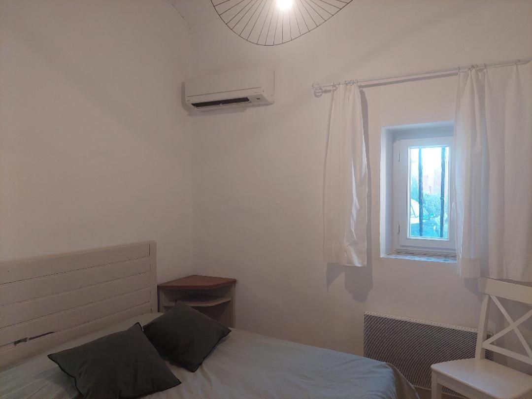 Casa de Férias Le Petit Mas Des Alpilles En Provence *